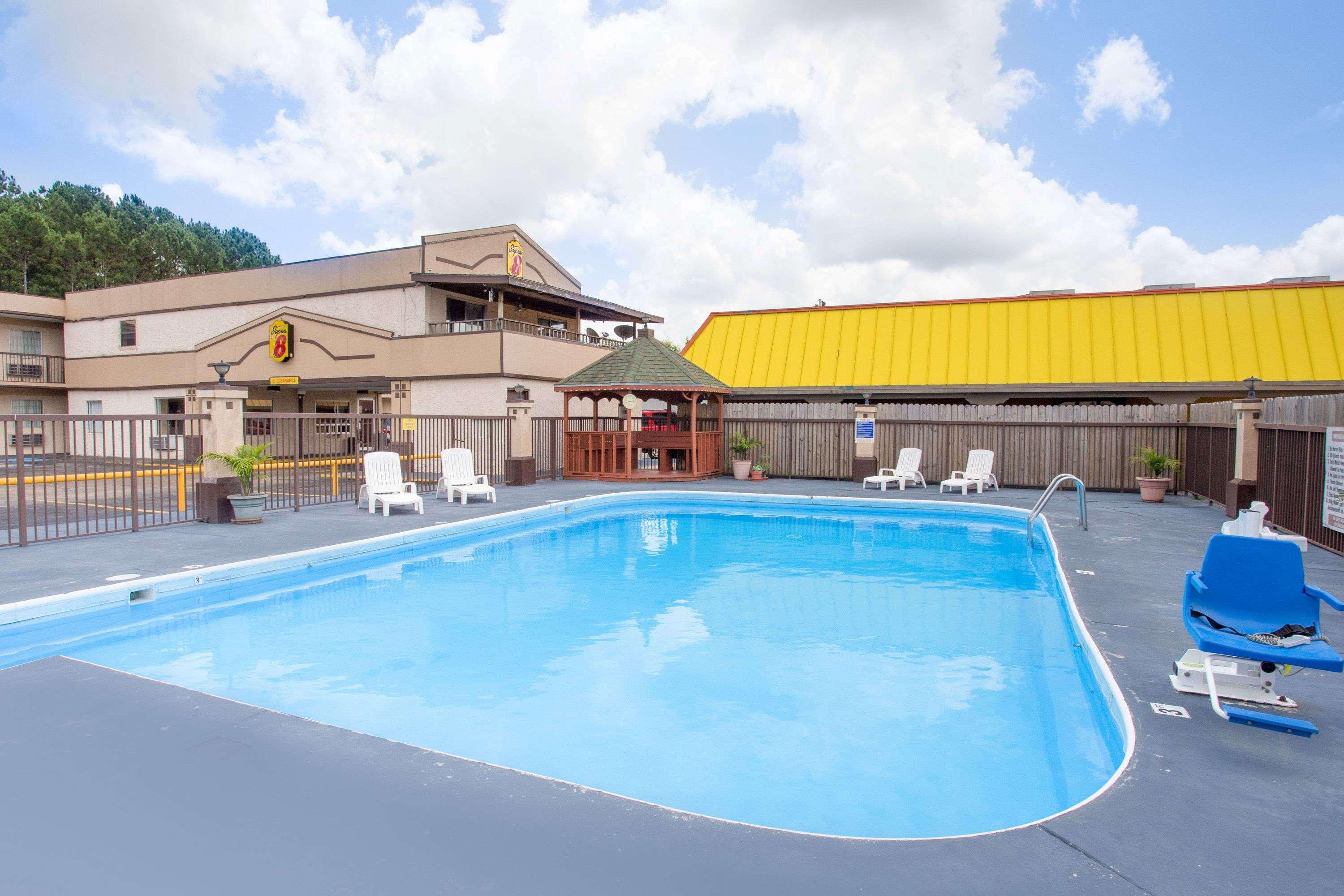 Super 8 By Wyndham Monticello Ar Motel Exterior photo